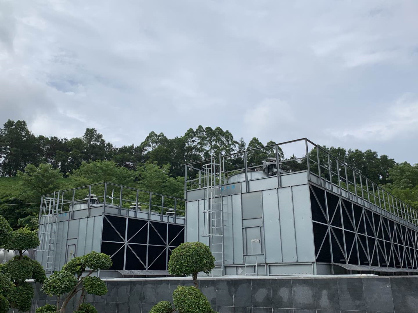 造成新型節(jié)能冷卻塔性能降低的主要原因,新型節(jié)能冷卻塔生產(chǎn)廠家