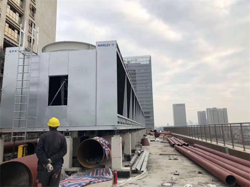 具有節(jié)水和消白煙功能的大型工業(yè)冷卻塔